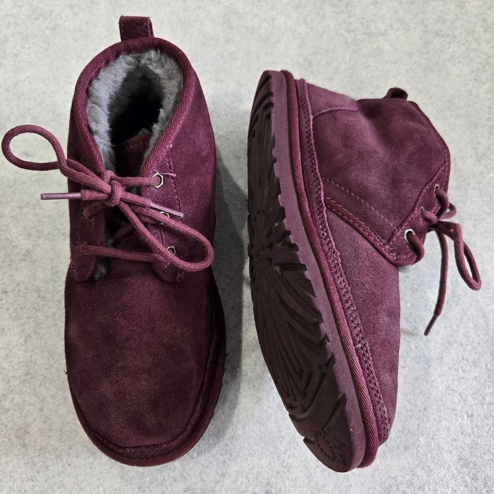 🐢 Men’s Uggs Neumel Burgundy Size 6